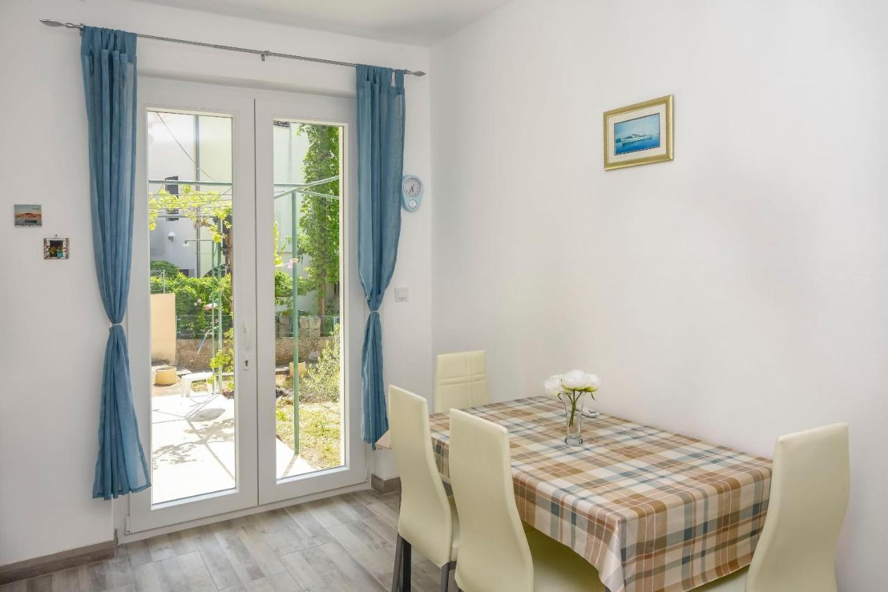 Apartments Dragica Primosten Exterior photo