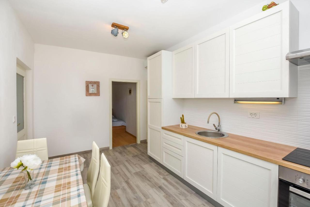 Apartments Dragica Primosten Exterior photo
