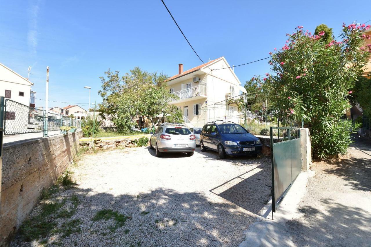 Apartments Dragica Primosten Exterior photo