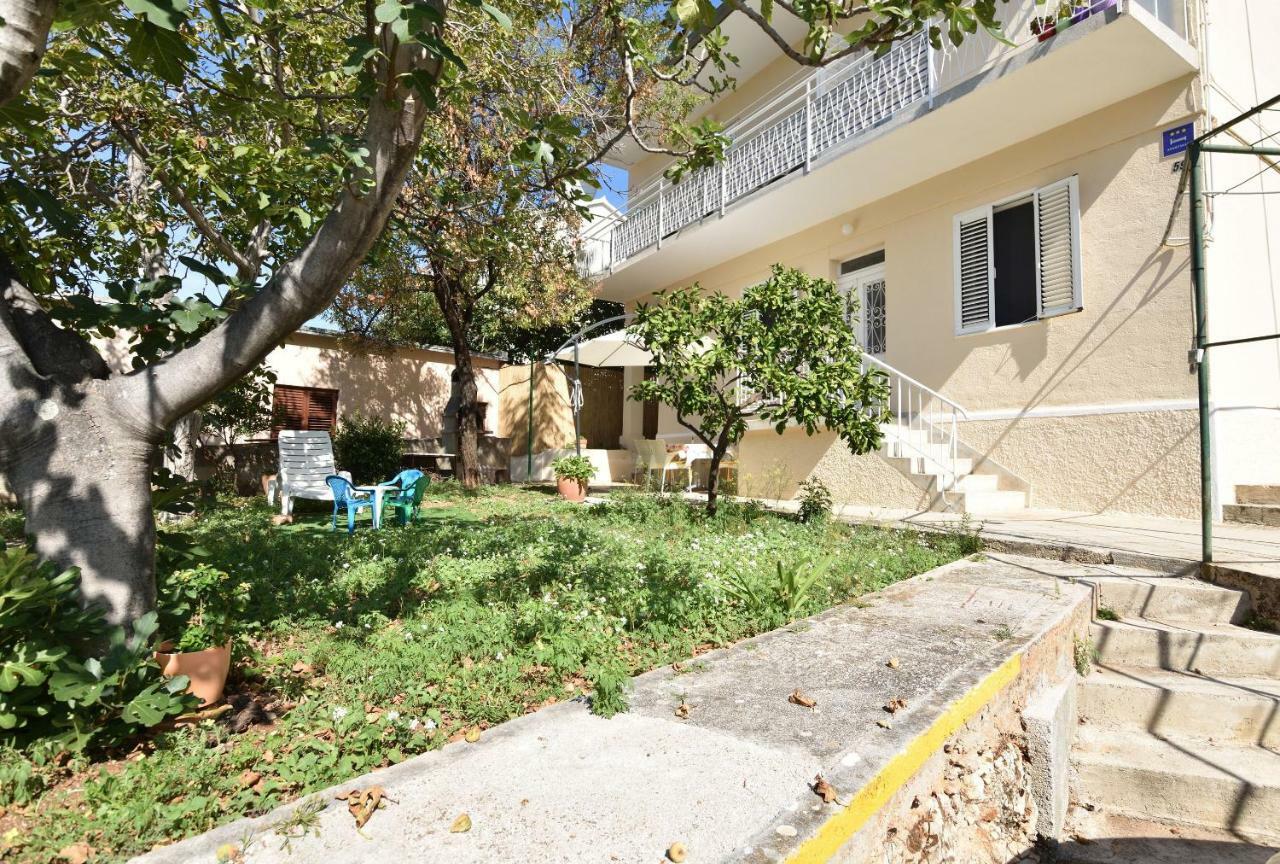 Apartments Dragica Primosten Exterior photo